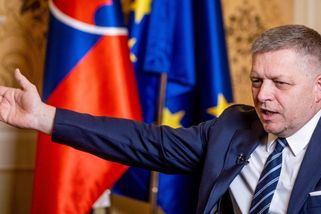 Studenti předčasně opustili Ficovu přednášku. ‚Když jste tak moc pro válku, tak tam jděte,‘ vzkázal jim