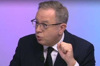 Moravce zaskočil v živém vysílání poslanec Libor Vondráček, když srovnal vlajku Ukrajiny s praporem fotbalového klubu