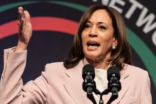 „Největší ekonomická krize způsobená člověkem.“ Harrisová se obula do Trumpa - Seznam Zprávy