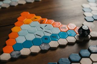 Blbý a blbější: Souboj bratrů Bendigových byl vrchol tuposti - Médium.cz