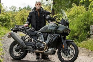 Prezident Pavel se zranil při jízdě na motorce. Z nemocnice gratuloval hokejistům - Seznam Zprávy