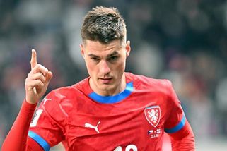 Fotbal v televizi: Česko jde na trpaslíky. Máme program na celé reprezentační okno