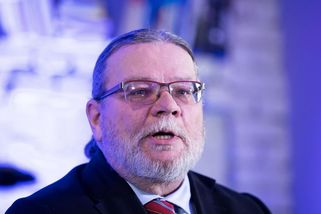 Babiš už nechce posílat zbraně na Ukrajinu. Je to trestuhodné, míní Vondra - Seznam Zprávy