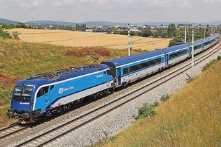 České dráhy zase zdražují, cestující jim bere i levný benzin