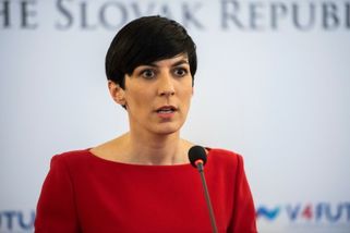 „Ničím se neliší od Orbána a Fica.“ Pekarová zkrit...