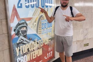 "Sankce tady se*ou všechny". Prominentní komunista opěvoval Rusko a pak uvízl