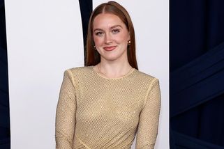 Poznáte, čí dcera je tato elegantní mladá žena? Její maminka se proslavila jako náctiletá a sexy je i v šedesáti - Super.cz