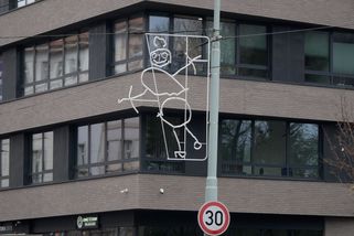 Děti navrhly vánoční výzdobu Prahy 3. Sněhulák i anděl od předškoláků se staly hitem internetu - Novinky