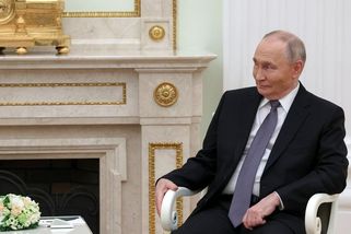 Putin má nejméně tři naprosto identické kanceláře. Aby se nepoznalo, kde zrovna je - Novinky