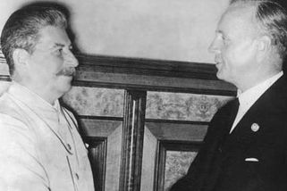Stalin tajně jednal s Hitlerem o útoku na Británii. Chtěl ale příliš mnoho