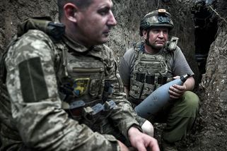 Česká muniční iniciativa je bohužel efektivní, přiznal ruský akademik - Novinky