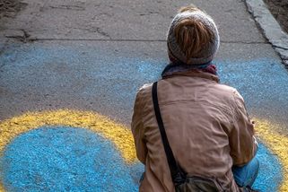 Demokracie podle Fica: protestující středoškolák skončil na policii - Médium.cz