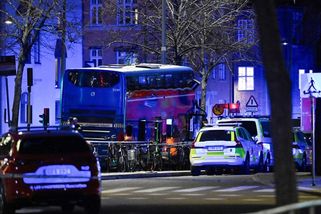 Ve Stockholmu najel autobus do lidí. Na místě jsou mrtví a zranění - Seznam Zprávy