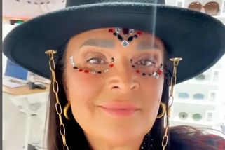 Mahulena Bočanová šije do vlastních, pitomci rozml...