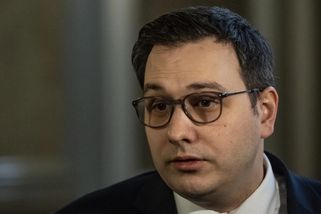 Lipavský k Babišovi: Pokud šéf strany nevyřeší zákonné problémy, premiérem může být někdo jiný - Echo24.cz