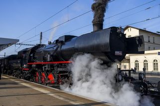 Jízda parní lokomotivy s historickými vozy připomene návrat legionářů do vlasti před 105 lety - Novinky
