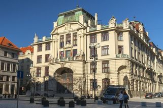 Firma získala zakázku od pražského magistrátu deset dní od založení a bez výběrka. Po kritice spolupráci odmítla - Novinky