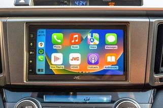 GM chce zlomit nadvládu Applu – v autech skončí se zrcadlením telefonů - Seznam Zprávy