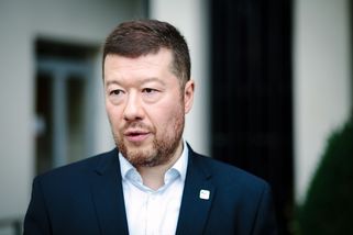 "Našim voličům to strašně vadí." Okamura vysvětluje, proč si řekl o tři ministerstva