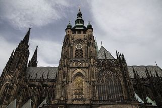 Chystá se pohřeb kardinála, který věřícím velice ztěžoval evangelizaci - Médium.cz