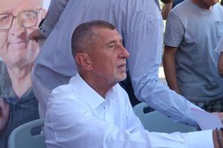 Místo řešení střetu zájmů Babiš piští cosi o vyhra...