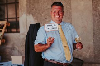 Starosta si z obecního platil Netflix, řidičáky i počítače. Po letech se přiznal - Seznam Zprávy