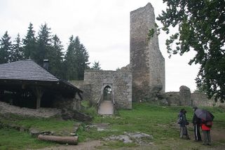 Zapomenuté hrady, které ožívají díky nadšencům: Soukromníci vracejí život středověkým památkám