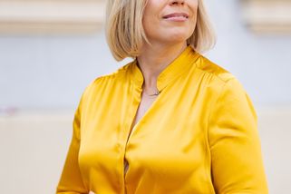 „Láska je jen jedna a moc si přeji, abychom byli otevřenou společností, kde se nikdo nemusí bát milovat,“ říká europoslankyně Danuše Nerudová