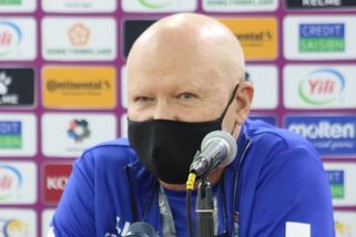 Ivan Hašek ponížil český fotbal. Ostuda 1:2 s Faeřany je účet za slabého trenéra - Médium.cz