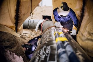 Zelený vodík raději ne. Proč firmy ruší nebo odkládají velké vodíkové projekty v Evropě