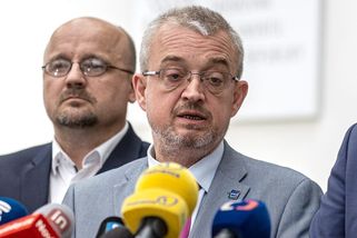 Hanba ODS. Benda urazil celé národy – a měl by rezignovat! - Médium.cz