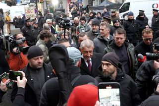 Pískot a volání hanba. O tom, jak je na tom společnost teď, si povíme jindy, řekl Babiš na Národní - Novinky