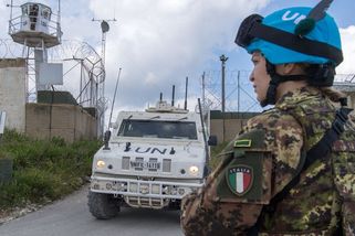 Izraelská armáda na jihu Libanonu omylem pálila na členy jednotek OSN - Seznam Zprávy
