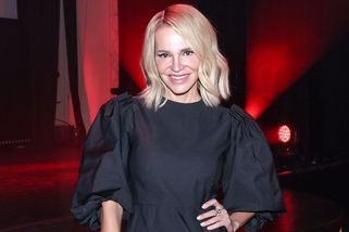 Na nových fotkách s dcerou vypadá Dara Rolins prý jako její spolužačka