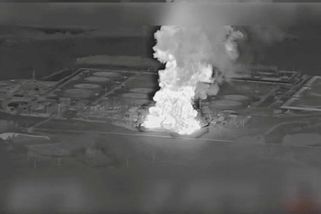 Na ukrajinské demolici ruských rafinérií se podílejí USA, rozhodl to Trump - Novinky