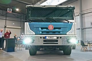 Tatra konečně ukázala přelomový model Force, je první svého druhu. Má obrovskou sílu, výkon a taky hmotnost - Garáž.cz