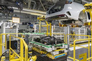 Dva týdny a zavíráme. Automobilky se obávají čínského omezení - Seznam Zprávy