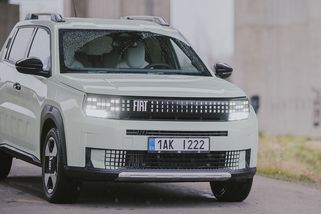 Panda od Fiatu vyrostla, jezdí za málo a je úžasně roztomilá. To nejlepší ovšem teprve přijde - Garáž.cz