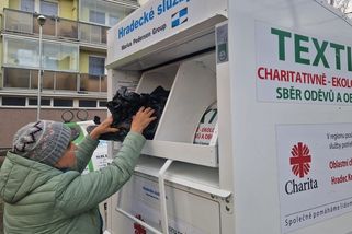 Sběr textilu zatěžuje rozpočty obcí, pro vytříděnou surovinu těžko hledají zpracovatele - Novinky