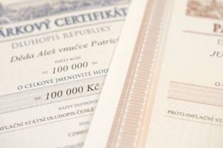 VIDEO: Nová vláda si půjčí od lidí miliardy. Do hry vrátí státní dluhopisy, mají zalepit rozpočet