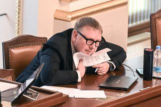 Spor o zásadní položku rozpočtu. Politici se neshodnou, zda budou peníze na důchody - Echo24.cz