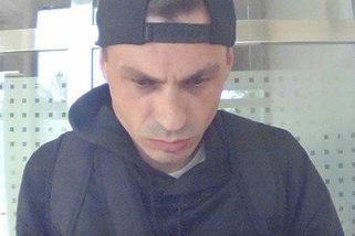 Muž v Praze vybíral peníze z účtů, které používají kyberpodvodníci. Policie zveřejnila foto - Novinky