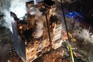 Přímý náraz do paneláku. Mobil natočil ruskou raketu, která způsobila masakr - Seznam Zprávy