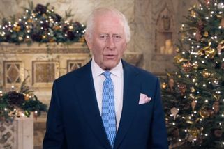 Emotivní řeč, která porušila tradici. Král Karel III. promluvil o léčbě sebe a princezny Kate