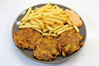 Cikánské řízky jsou pro mě ideální kompromis! Jsou šťavnaté, jemně pálivé a přitom lehčí než vepřové. Zasytí spolehlivě i největší jedlíky