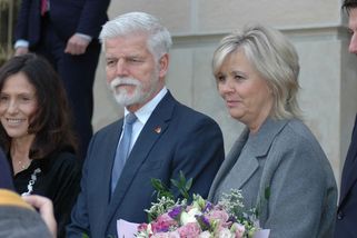 Prezident Pavel zamířil na návštěvu do Karlovarského kraje - Novinky
