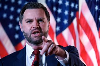 Víra ve vítězství Ukrajiny je iluzorní, nepomohou ani další zbraně či sankce vůči Rusku, tvrdí Vance - Novinky