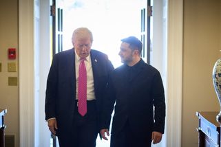 Ukrajina má obětovat část území i zbraně. USA tlačí na Kyjev, aby kývl na nový plán