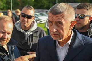 Soptící Babiš po vypískání na Národce vrací úder: Lidé neuznávají demokracii, běsní – eXtra.cz