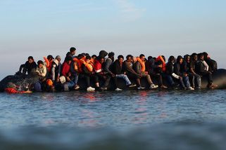 Řecko razantně snižuje žadatelům o azyl sociální dávky - Novinky